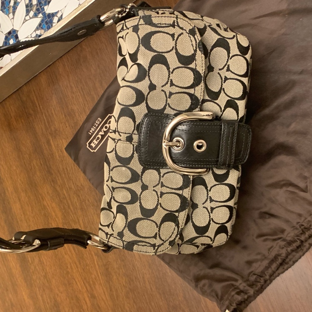 Coach Handbag - Picture 2 of 7